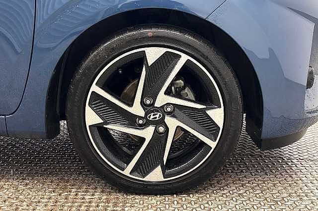 1.2 [79] Premium 5dr Auto [Nav]